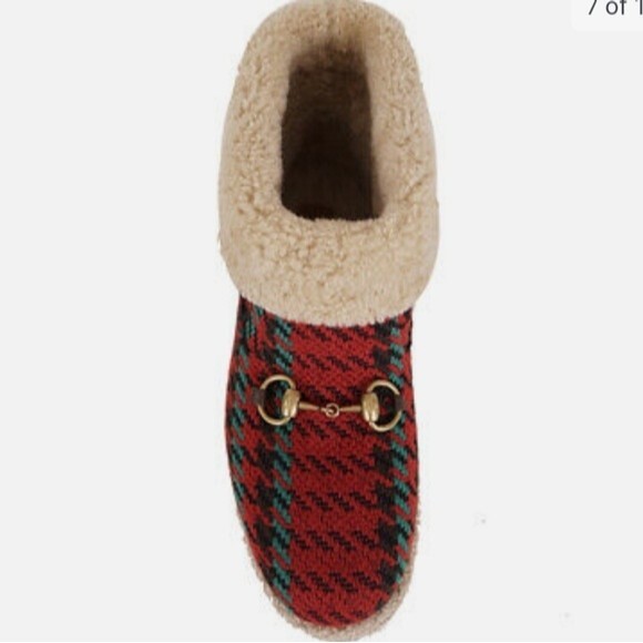 NWT Gucci Red Green Houndstooth Sherpa Chic Edgy Luxury Horsebit Booties Size 37 - Picture 2 of 4